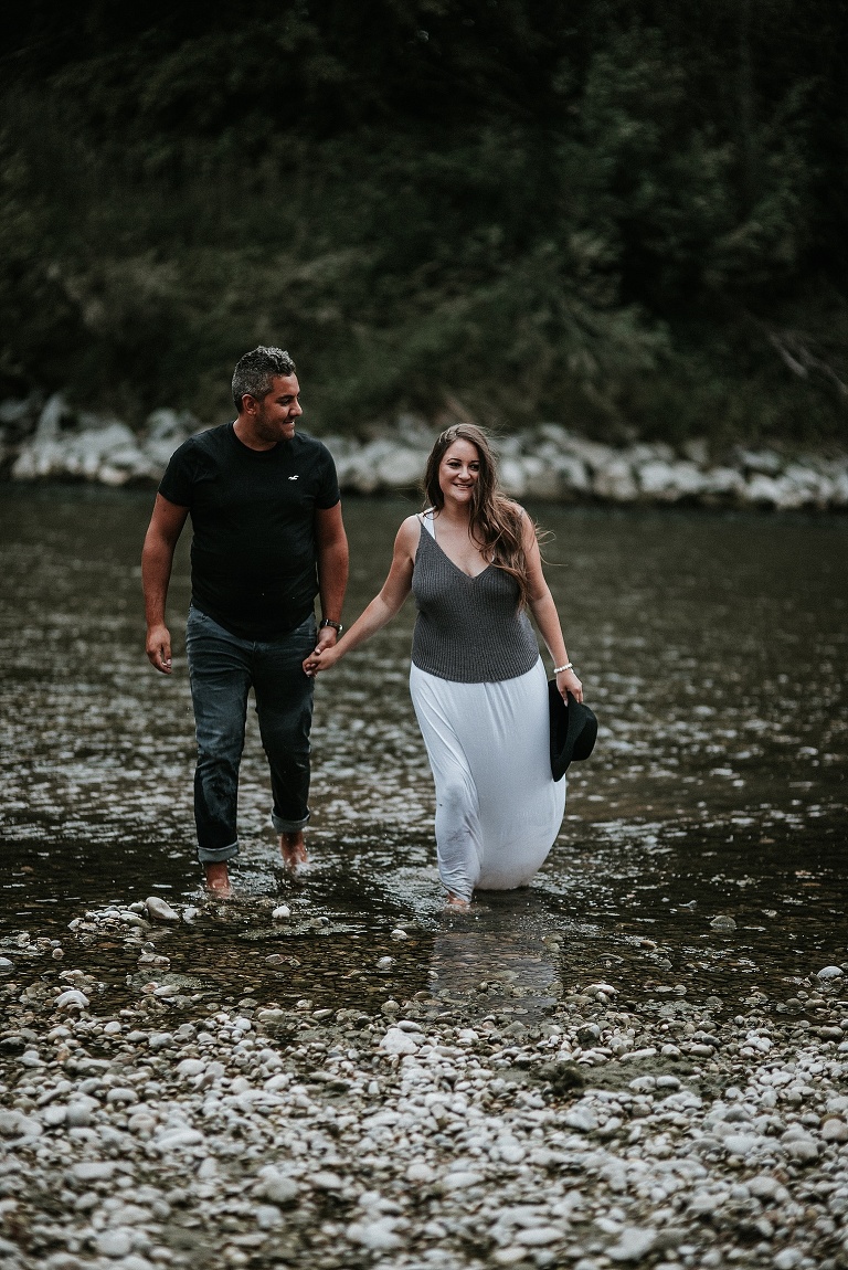 Paarshooting Landshut, Paarfotos im Wasser, Fotograf Moosburg an der Isar
