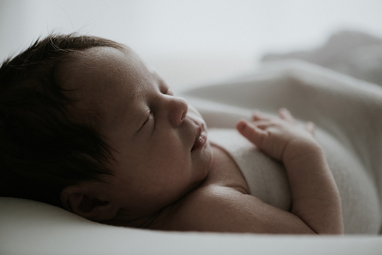 Neugeborenenshooting Landshut, Geburt Erding, Hebamme Moosburg, Sevi Koch, Fotograf Dingolfing