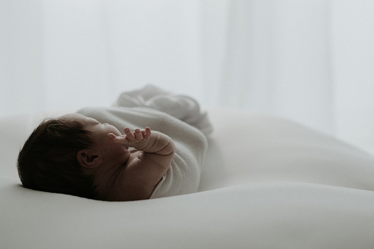 Neugeborenenshooting Landshut, Geburt Erding, Hebamme Moosburg, Sevi Koch, Fotograf Dingolfing