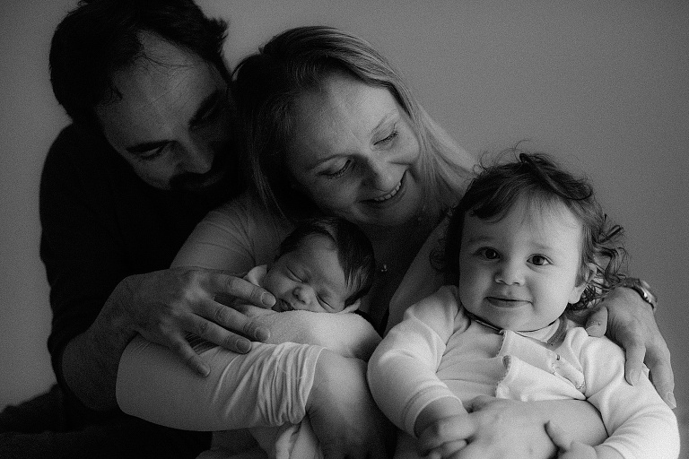 Neugeborenenshooting Landshut, Geburt Erding, Hebamme Moosburg, Sevi Koch, Fotograf Dingolfing