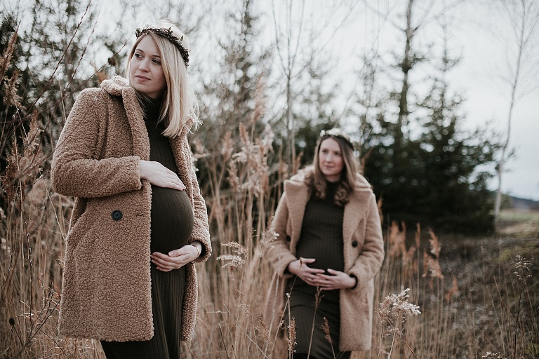 Freundinnenshooting mit Babybauch, Fotograf Eching, Moosburg und Erding 