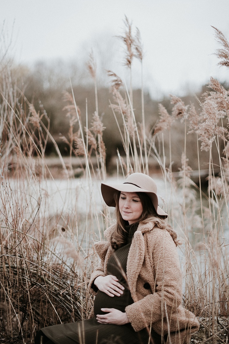 Freundinnenshooting mit Babybauch, Fotograf Eching, Moosburg und Erding 