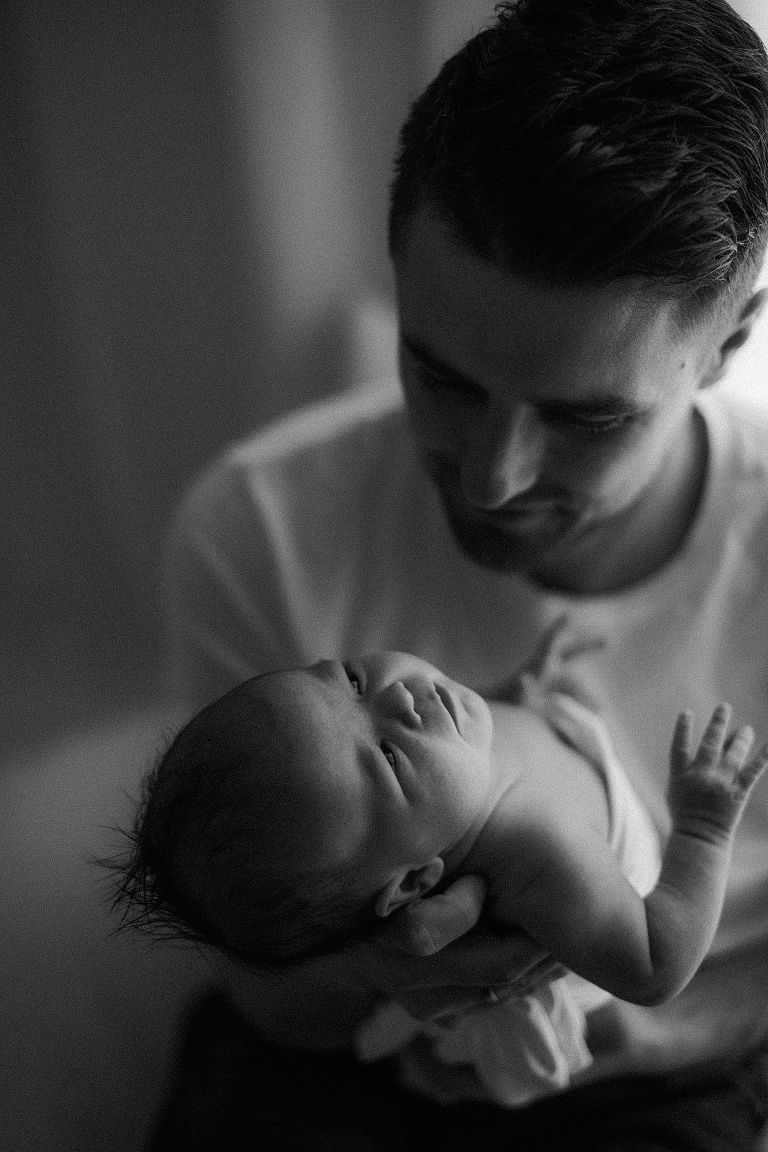 Kuschelbilder mit Mama Newbornbilder Erding 