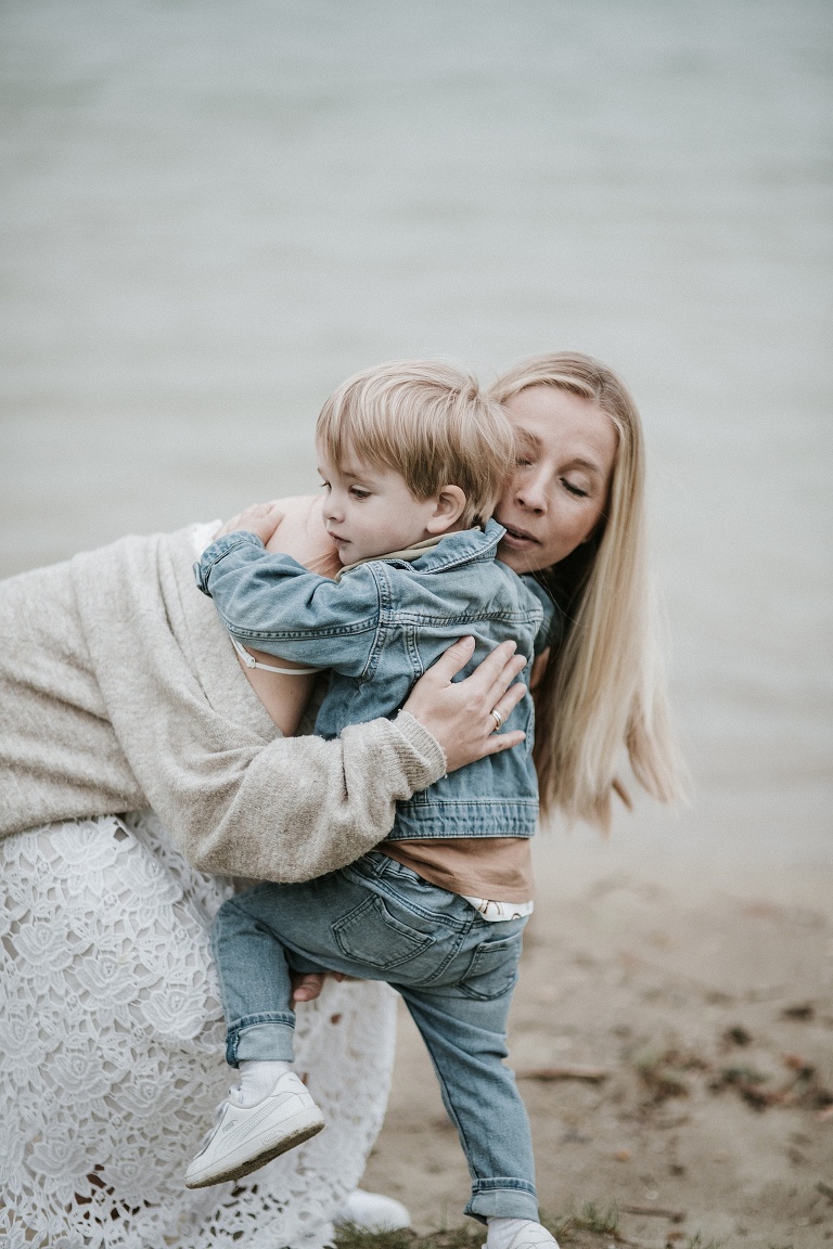 Babybauchbilder in der Natur Sevi Koch 