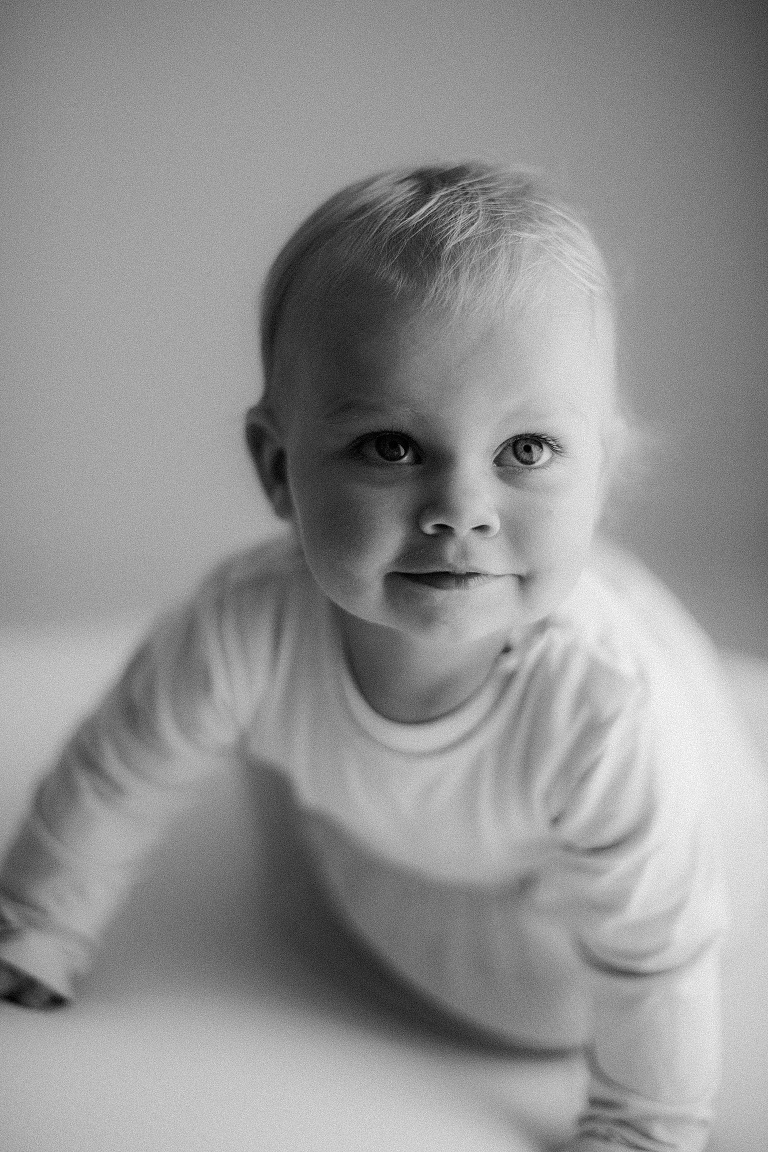 Babybilder mit Geschwistern, Babyfotograf Landshut