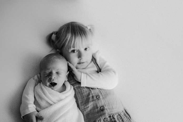 Babybilder Aalen, Babyfotos Bopfingen, Babyfotograf Donau Ries, Sevi Koch, Natürliche Babybilder Bopfingen