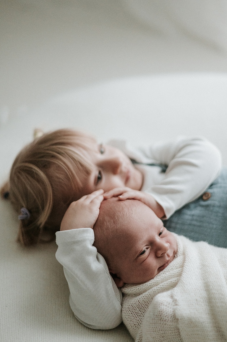 Babybilder Aalen, Babyfotos Bopfingen, Babyfotograf Donau Ries, Sevi Koch, Natürliche Babybilder Bopfingen