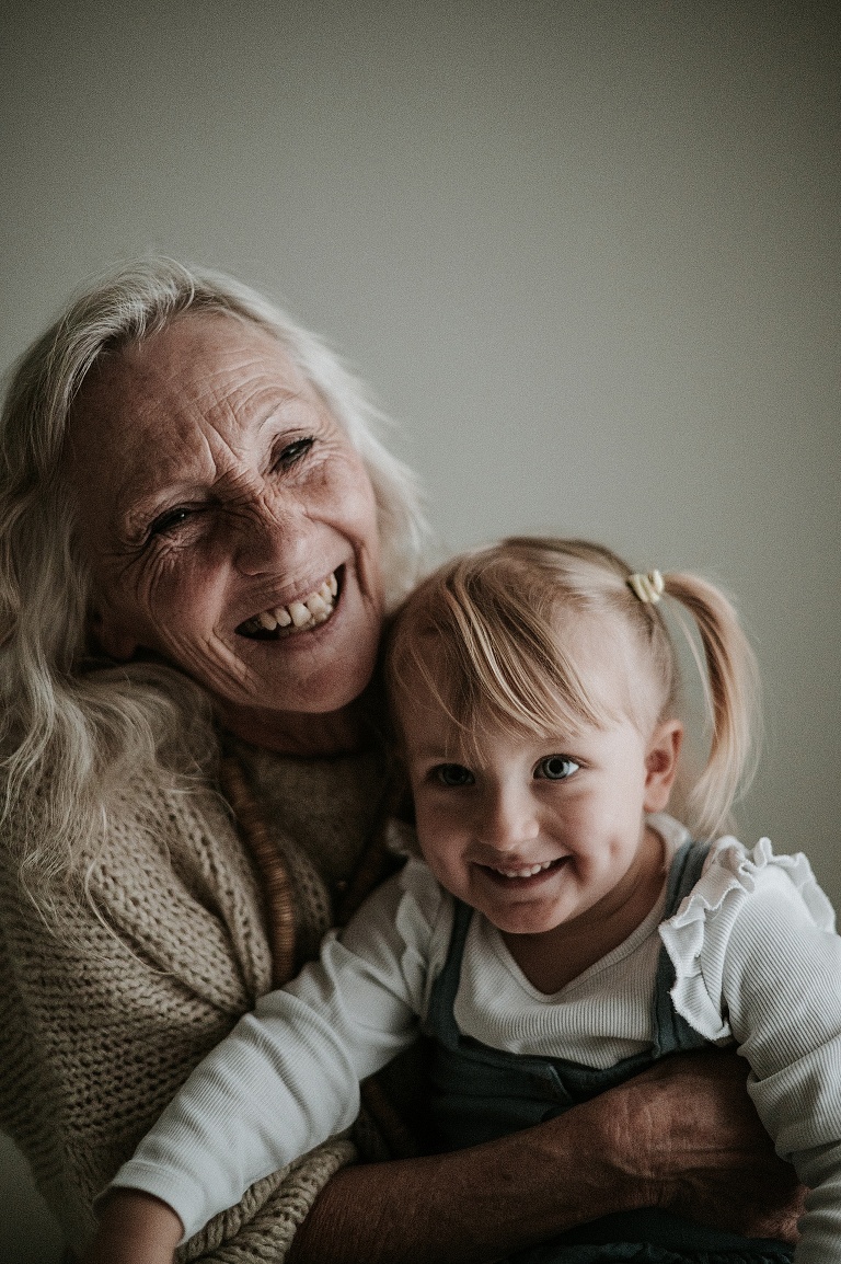 Babybilder Aalen, Babyfotos Bopfingen, Babyfotograf Donau Ries, Sevi Koch, Natürliche Babybilder Bopfingen