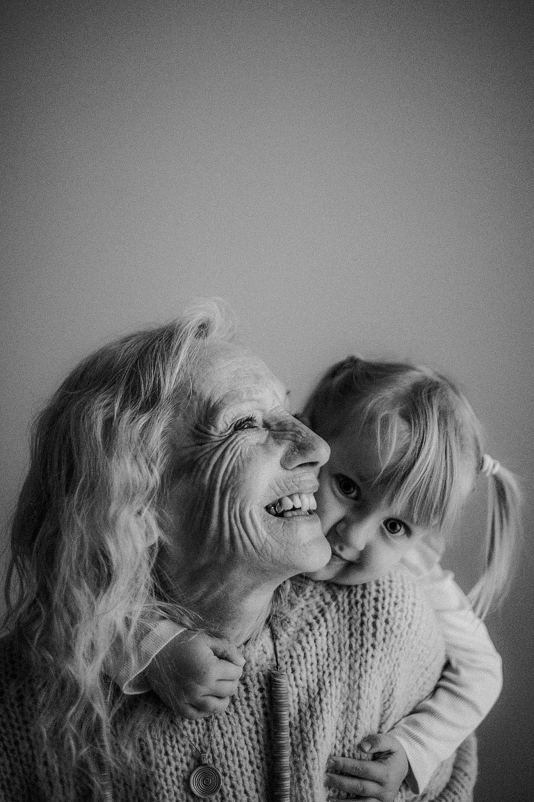 Babybilder Aalen, Babyfotos Bopfingen, Babyfotograf Donau Ries, Sevi Koch, Natürliche Babybilder Bopfingen