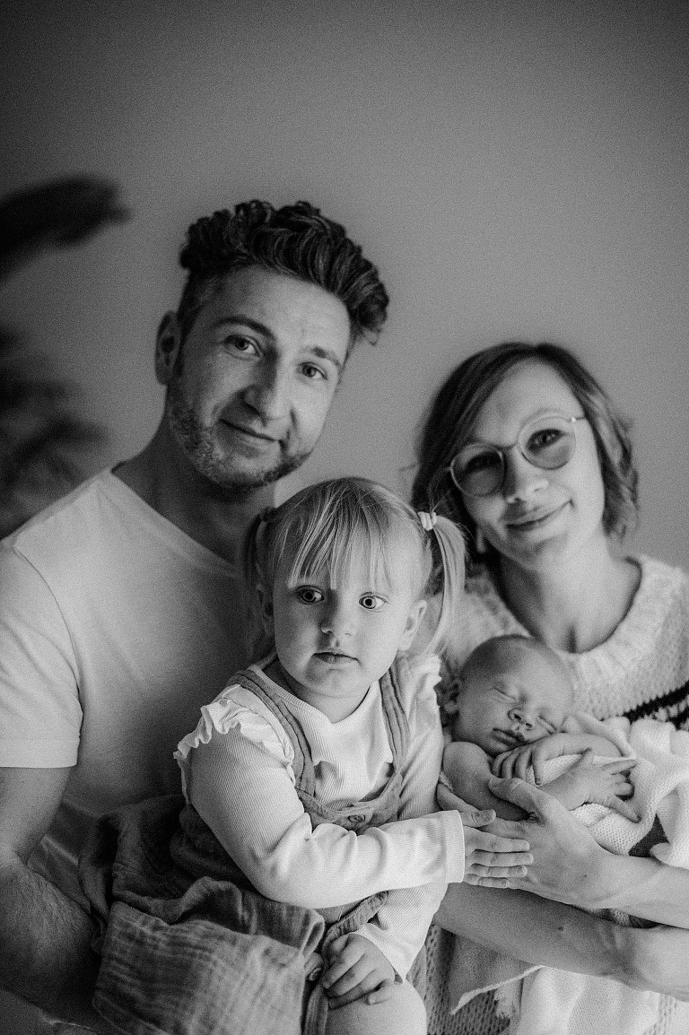 Babybilder Aalen, Babyfotos Bopfingen, Babyfotograf Donau Ries, Sevi Koch, Natürliche Babybilder Bopfingen