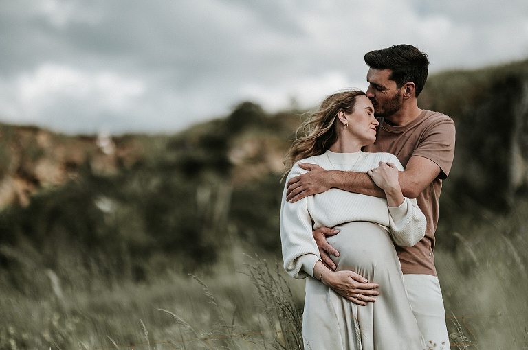 Babybauchbilder Nördlingen, Babybauchfotos Nördlingen, Schwangerschaftsfotografie Ellwangen, Babybilder Ellwangen, Hebamme Nördlingen, Fotograf Dinkelsbühl, Babybilder Maihingen, Babyfotograf Riesbürg, Babybauchbilder Bopfingen