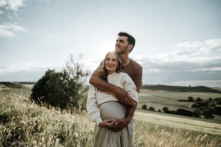 Babybauchbilder Nördlingen, Babybauchfotos Nördlingen, Schwangerschaftsfotografie Ellwangen, Babybilder Ellwangen, Hebamme Nördlingen, Fotograf Dinkelsbühl, Babybilder Maihingen, Babyfotograf Riesbürg, Babybauchbilder Bopfingen