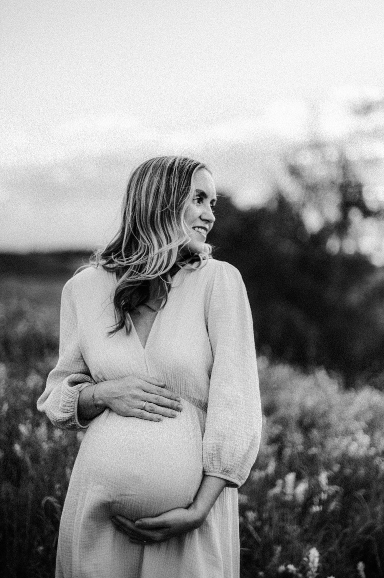 Babybauchbilder Nördlingen, Babybauchfotos Nördlingen, Schwangerschaftsfotografie Ellwangen, Babybilder Ellwangen, Hebamme Nördlingen, Fotograf Dinkelsbühl, Babybilder Maihingen, Babyfotograf Riesbürg, Babybauchbilder Bopfingen