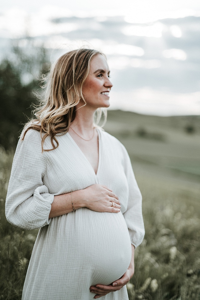 Babybauchbilder Nördlingen, Babybauchfotos Nördlingen, Schwangerschaftsfotografie Ellwangen, Babybilder Ellwangen, Hebamme Nördlingen, Fotograf Dinkelsbühl, Babybilder Maihingen, Babyfotograf Riesbürg, Babybauchbilder Bopfingen