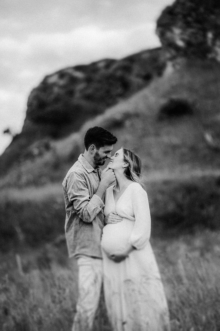 Babybauchbilder Nördlingen, Babybauchfotos Nördlingen, Schwangerschaftsfotografie Ellwangen, Babybilder Ellwangen, Hebamme Nördlingen, Fotograf Dinkelsbühl, Babybilder Maihingen, Babyfotograf Riesbürg, Babybauchbilder Bopfingen